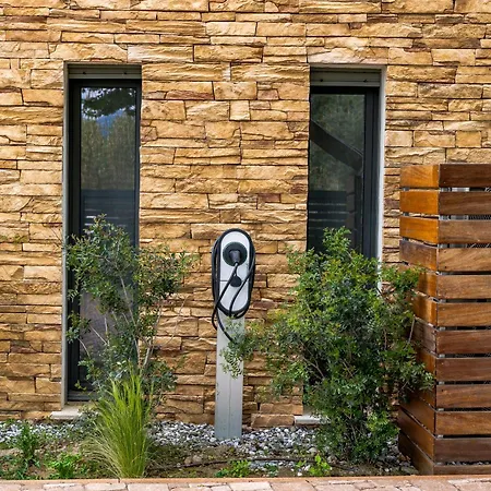 Scalma Villa *